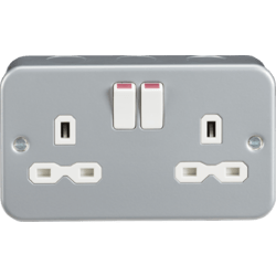 Knightsbridge Metal Clad 13A 2G DP Switched Socket