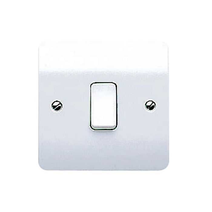 MK 10A Single 2 way Screwed Intermediate Switch - White