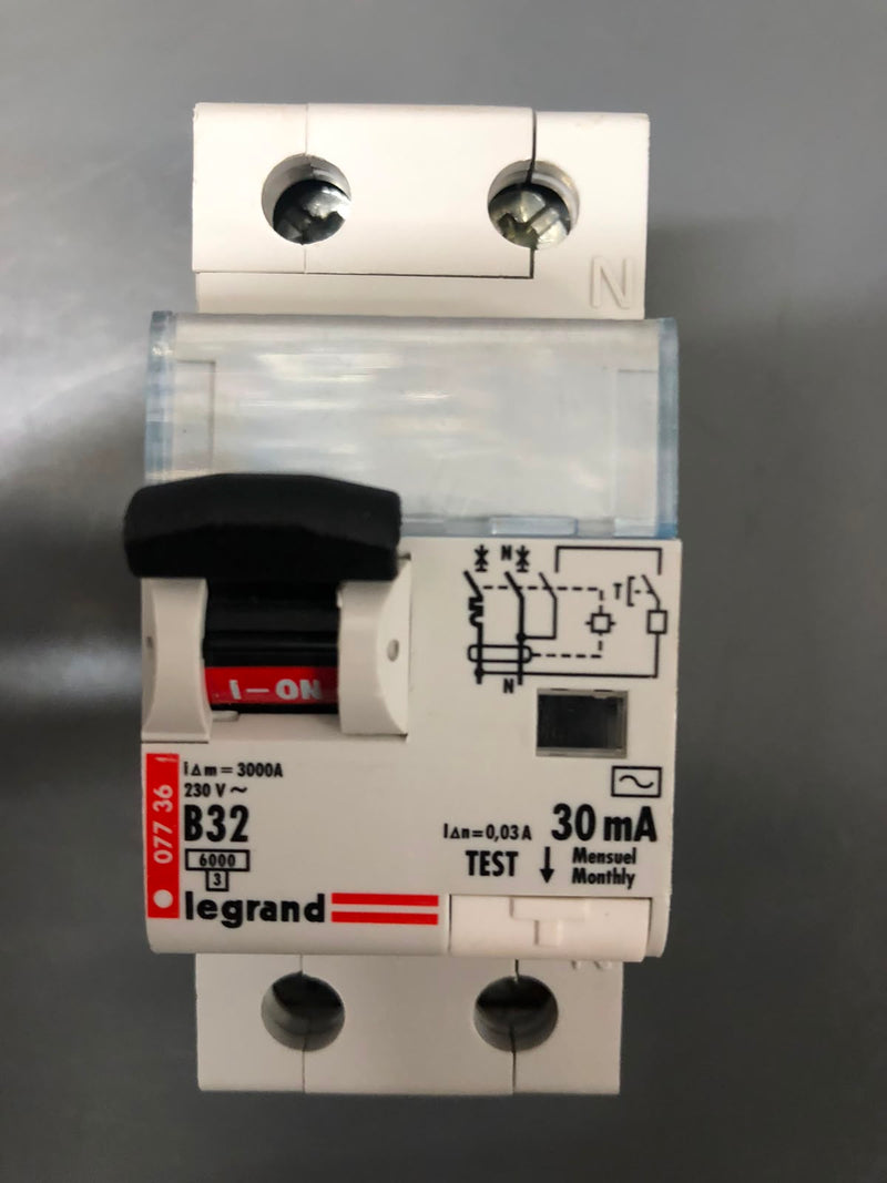 Legrand - 07736 - RCD 2P 32A 30mA (used)